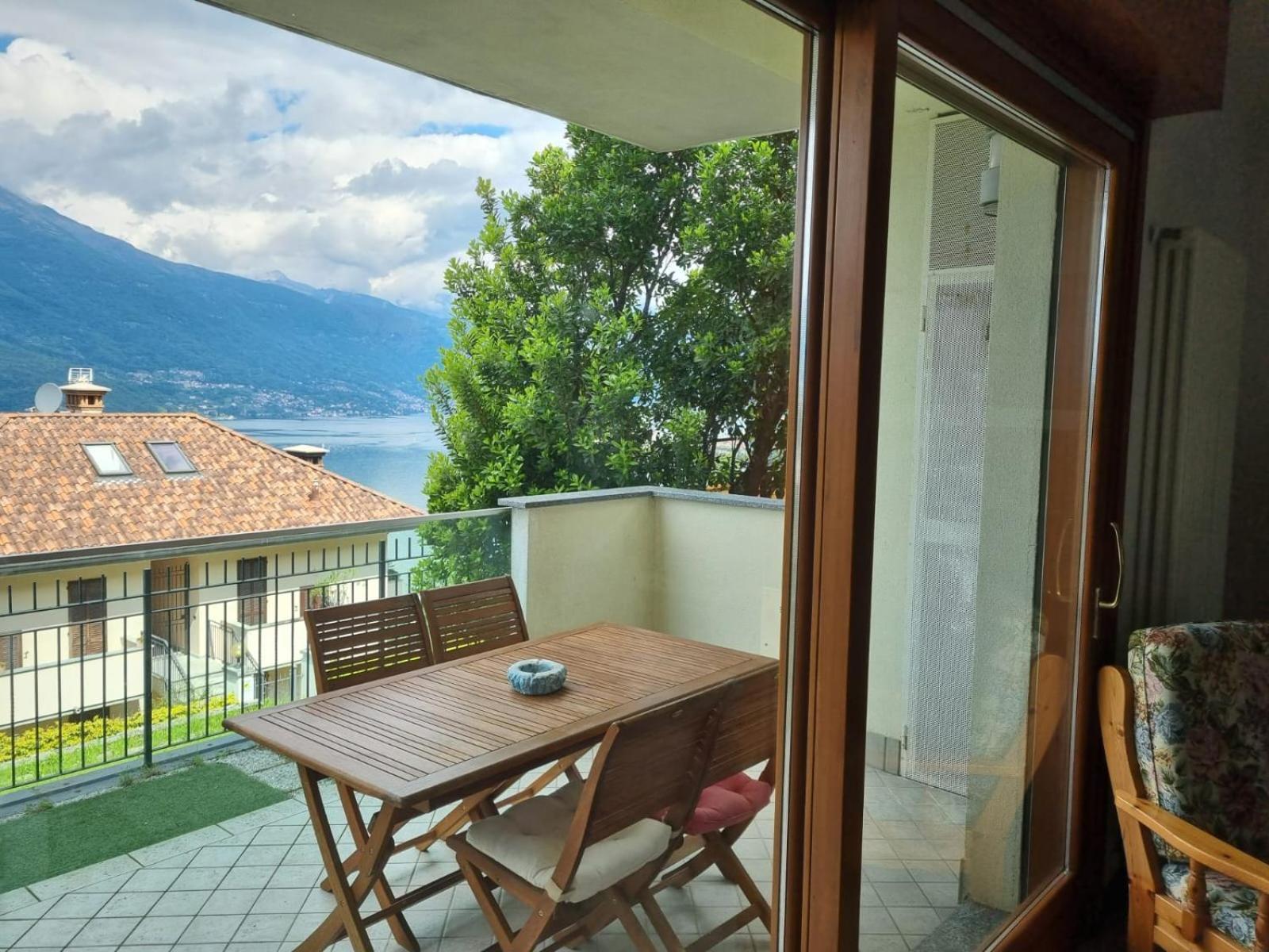 Apartment With Garden And Terrace Beautiful Lake View Bellano Exterior foto